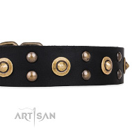 "Cosmic Glow" schwarzes Lederhalsband von FDT Artisan