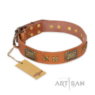 FDT Artisan Designer Lederhalsband Tan "Cosmic Traveller" FDT Artisan Designer Lederhalsband Tan "Cosmic Traveller"
