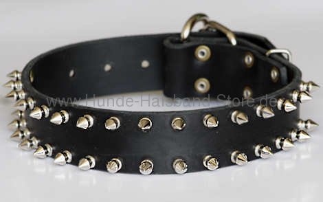 Hundehalsband aus Leder mit Spikes 