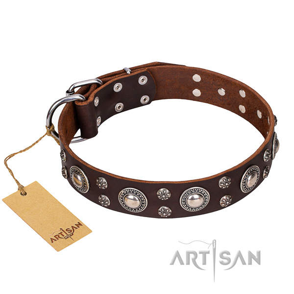 braunes Lederhalsband Artisan 