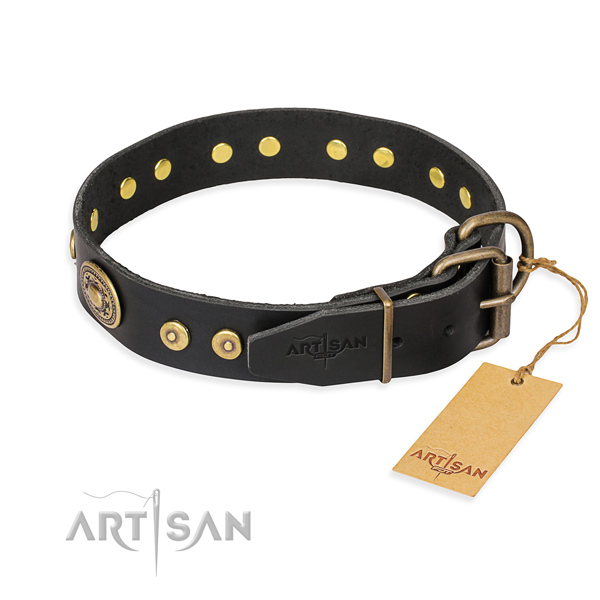 Artisan Halsband aus best bearbeitetem Leder