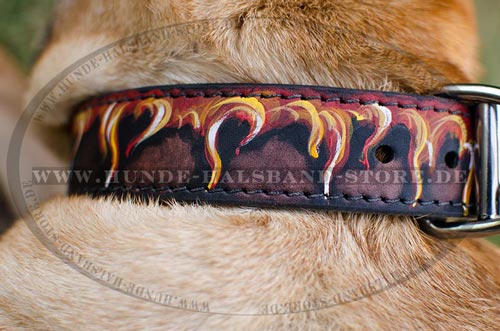stilvolles Flamme Design Halsband