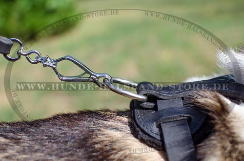 Brustgeschirr aus Leder mit Polsterung