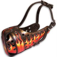 Bemalter Hundemaulkorb Leder, Flamme